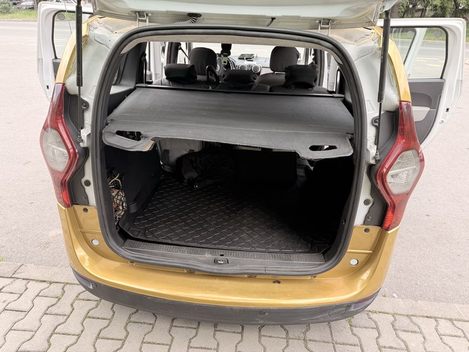 Дачиа Lodgy 2015