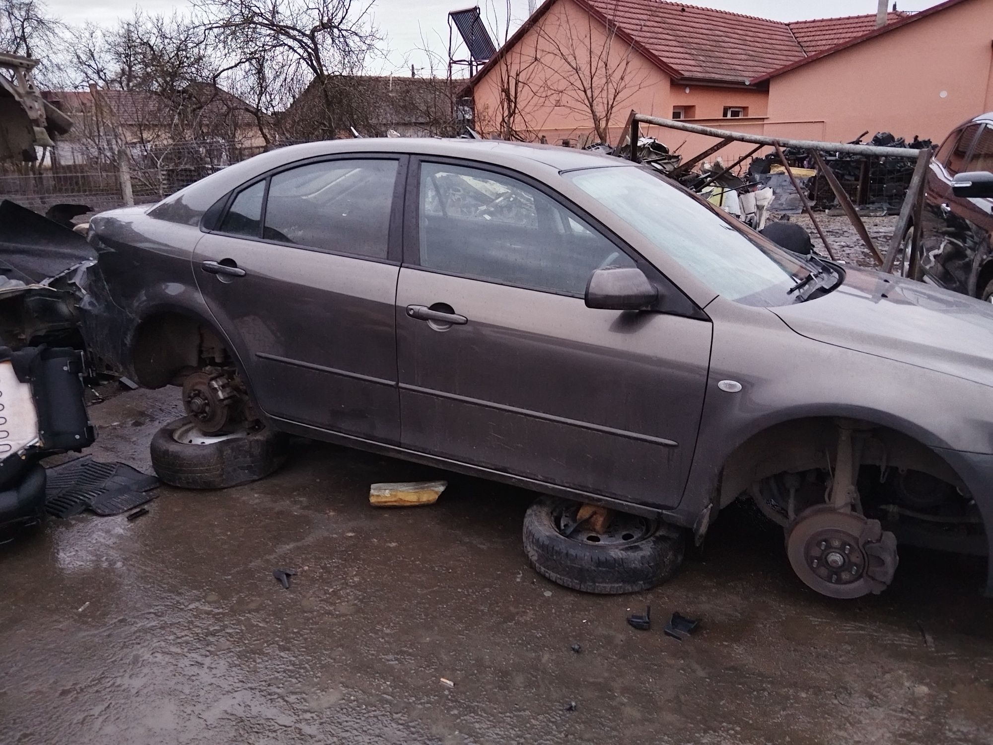 Usa dreapta fata Mazda 6 an 2001-2007