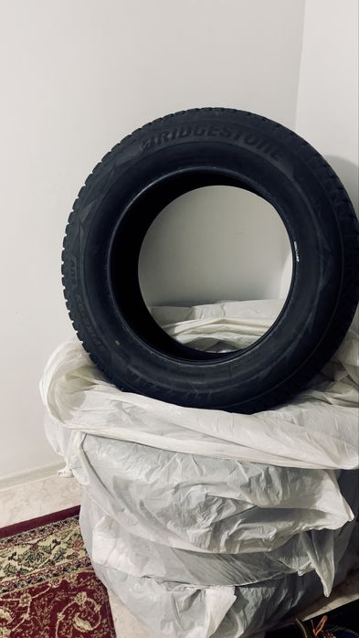 Bridgestone Blizzak Spike-02 SUV 225/65 R17