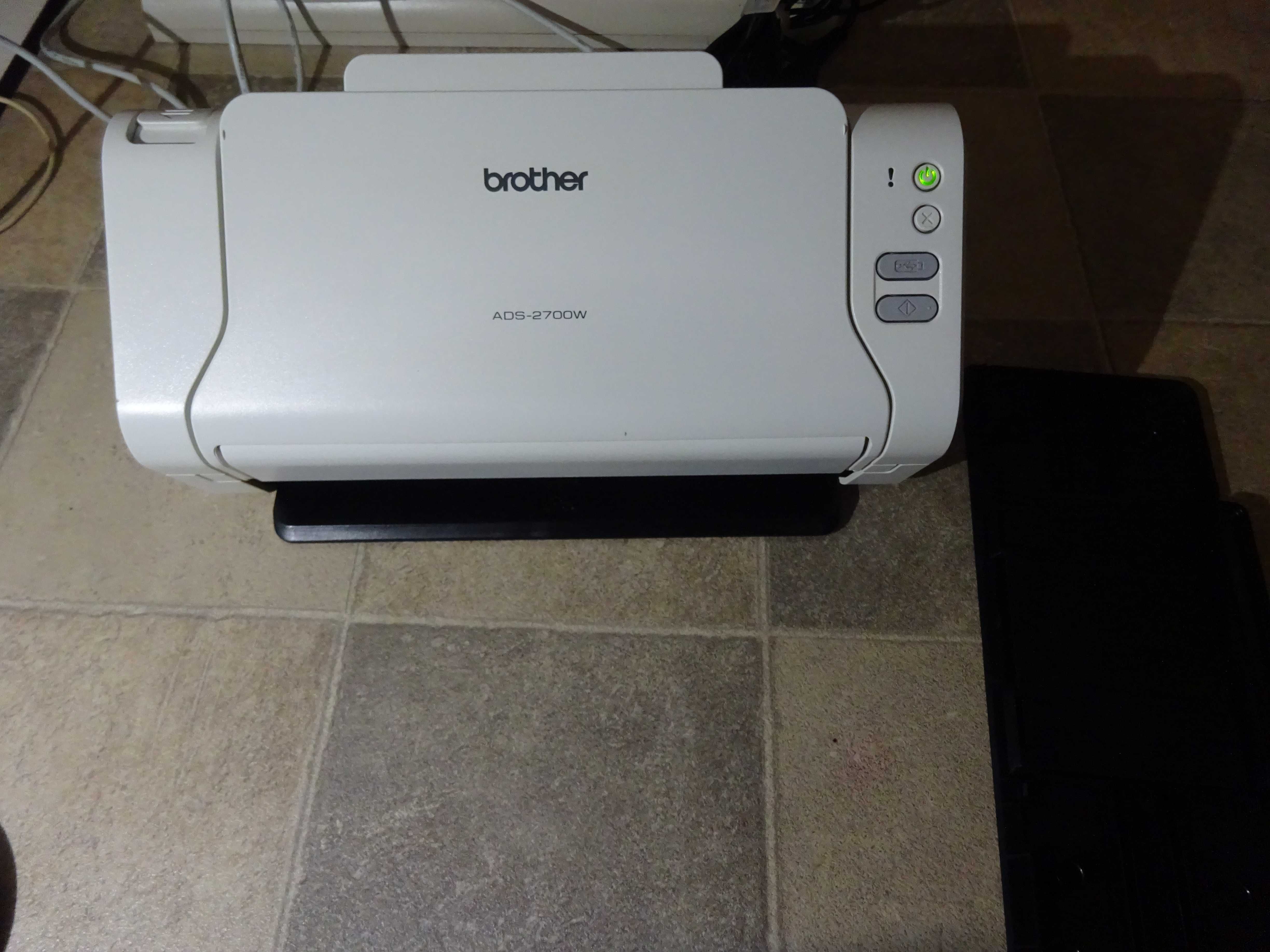 Scanner documente Brother ADS-2700W