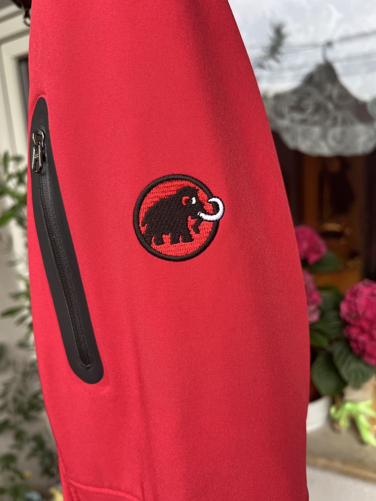 Туристическо яке Mammut