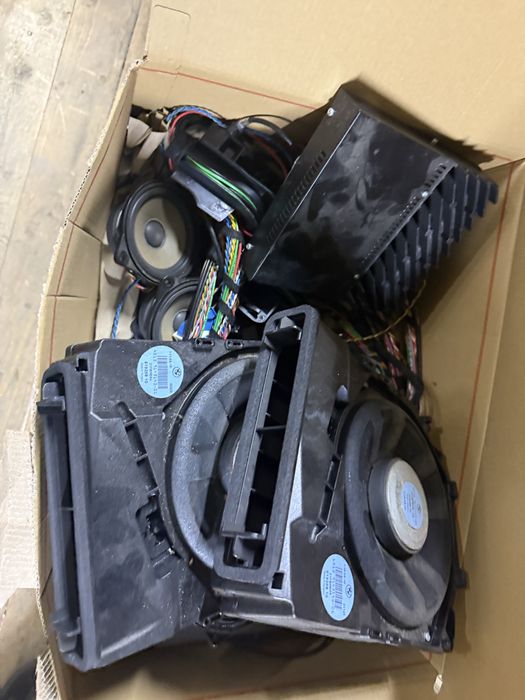 Boxe fata spate hi fi bmw subwoofere hi fi e90 e91 e92 tweetere harman