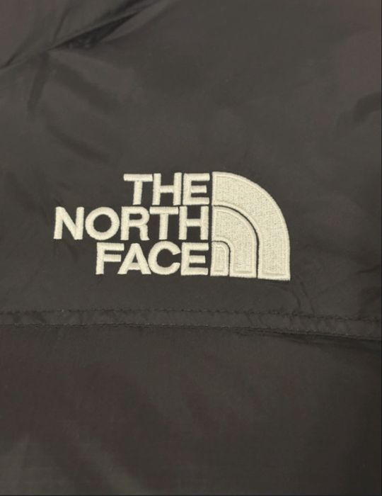 geaca the north face nouă