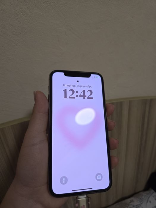 Iphone 11 pro - като нов
