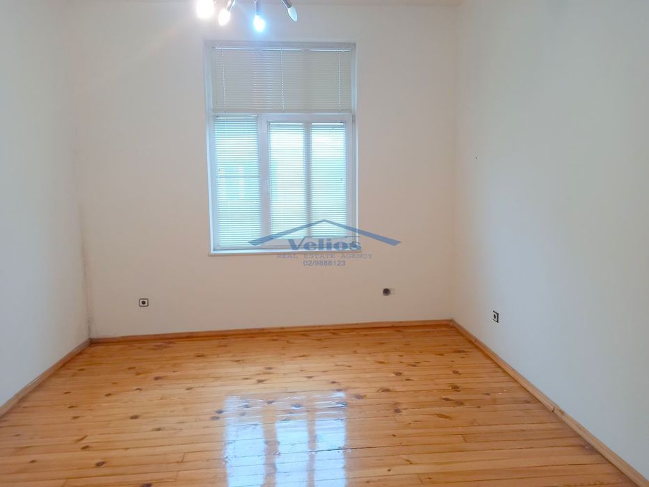 Продава 3-СТАЕН град София, Център