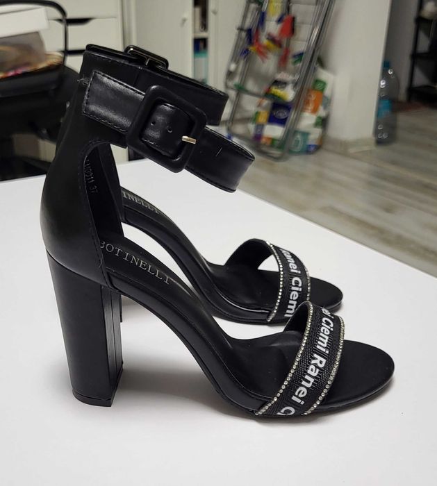 Sandale de Damă negre din Piele Ecologică – Stil Modern