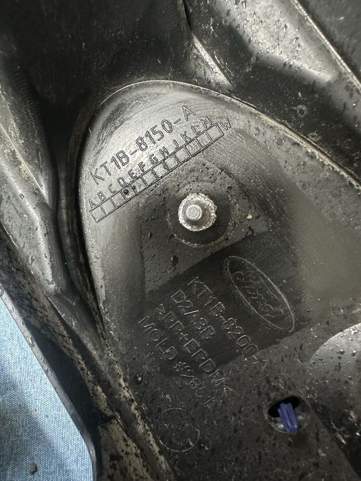 Grilă radiator ford transit connect.cod:kt1b-8150-a.