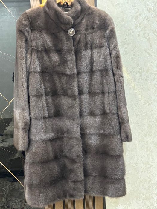 Шуба из натурального меха в отличном состоянии