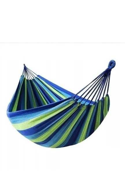 Hamac de prins intre copaci