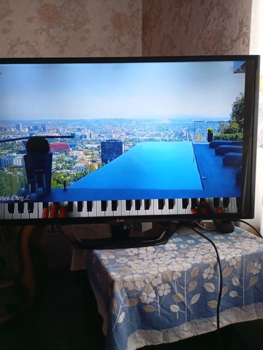 Телевизор LG 43 дюйма