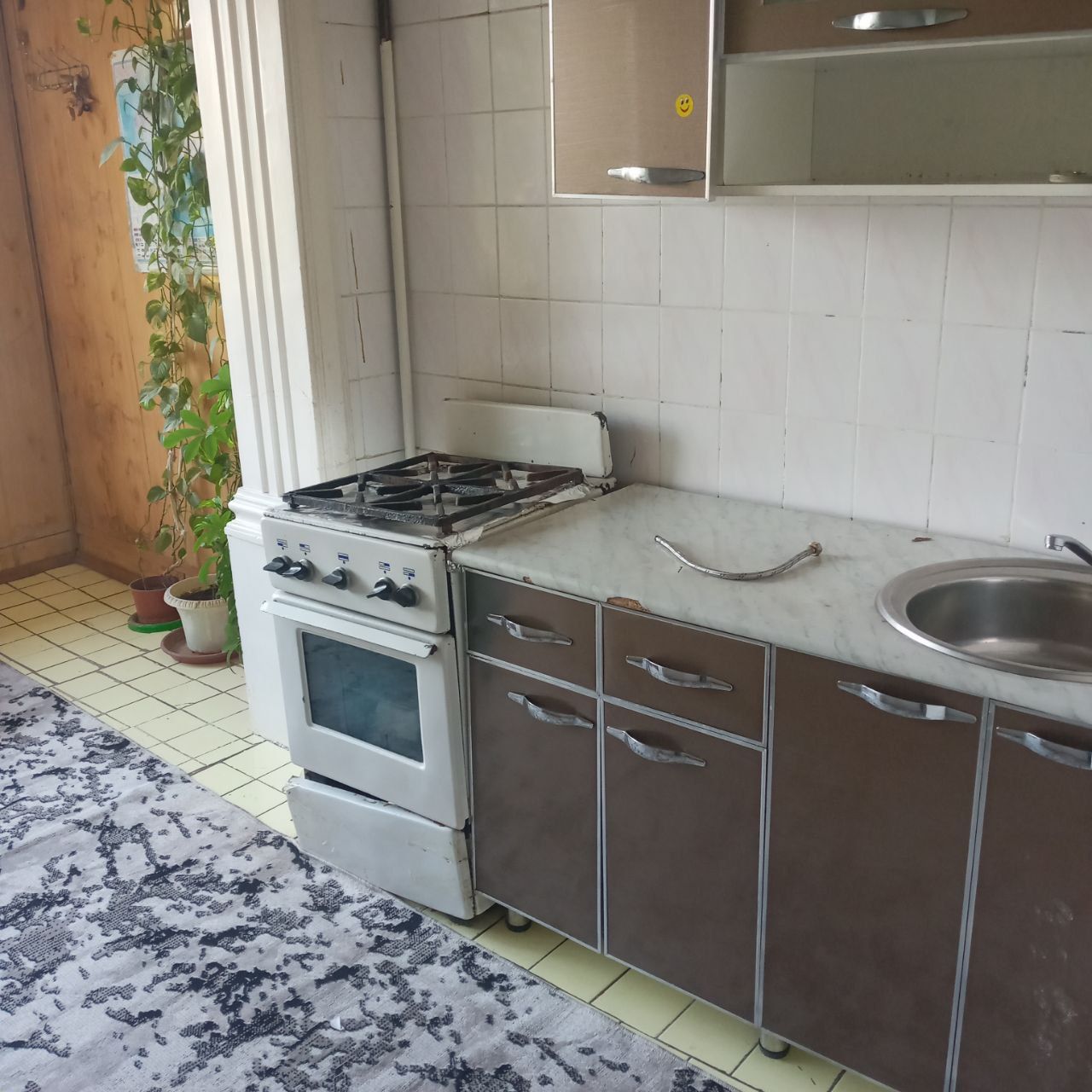 Tansiqboyev 3 da kvartira 2 xonali oilaga beriladi. Makleriski yoʻq