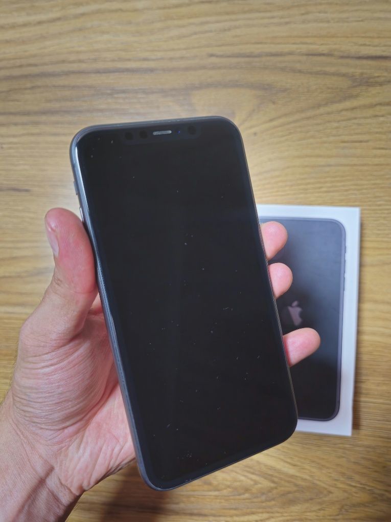 iPhone 11 ideal 64GB Dokument Karopka