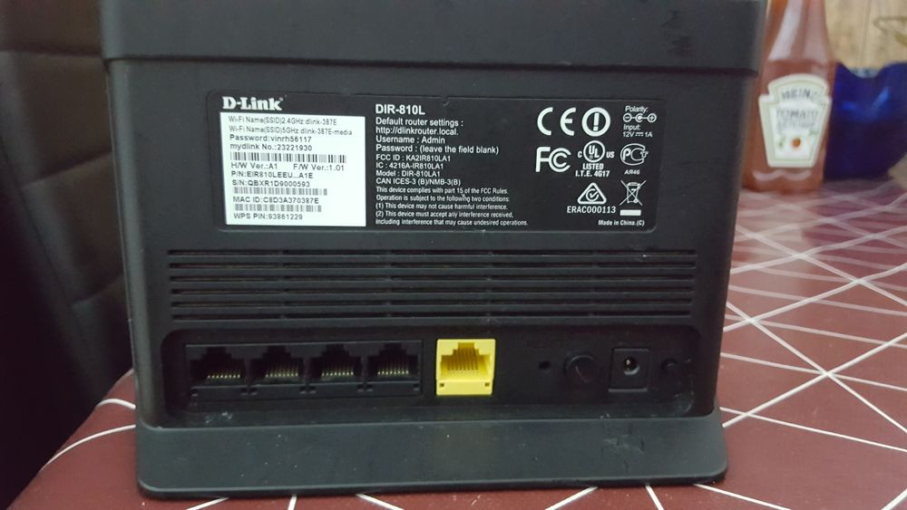 Router wireless D-Link DIR-810L