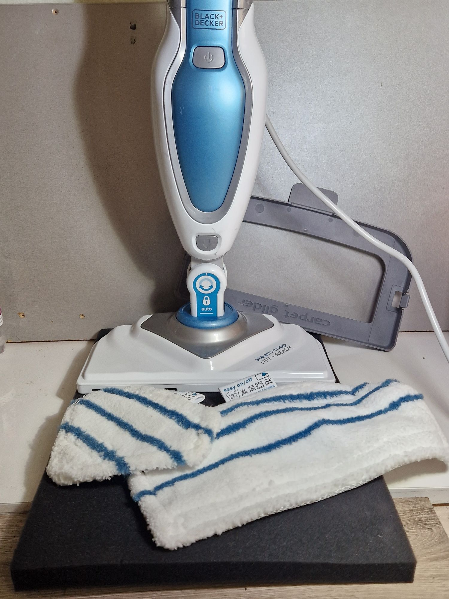 Парочистачка Black & Decker  Steam Mop Deluxe FSM1630