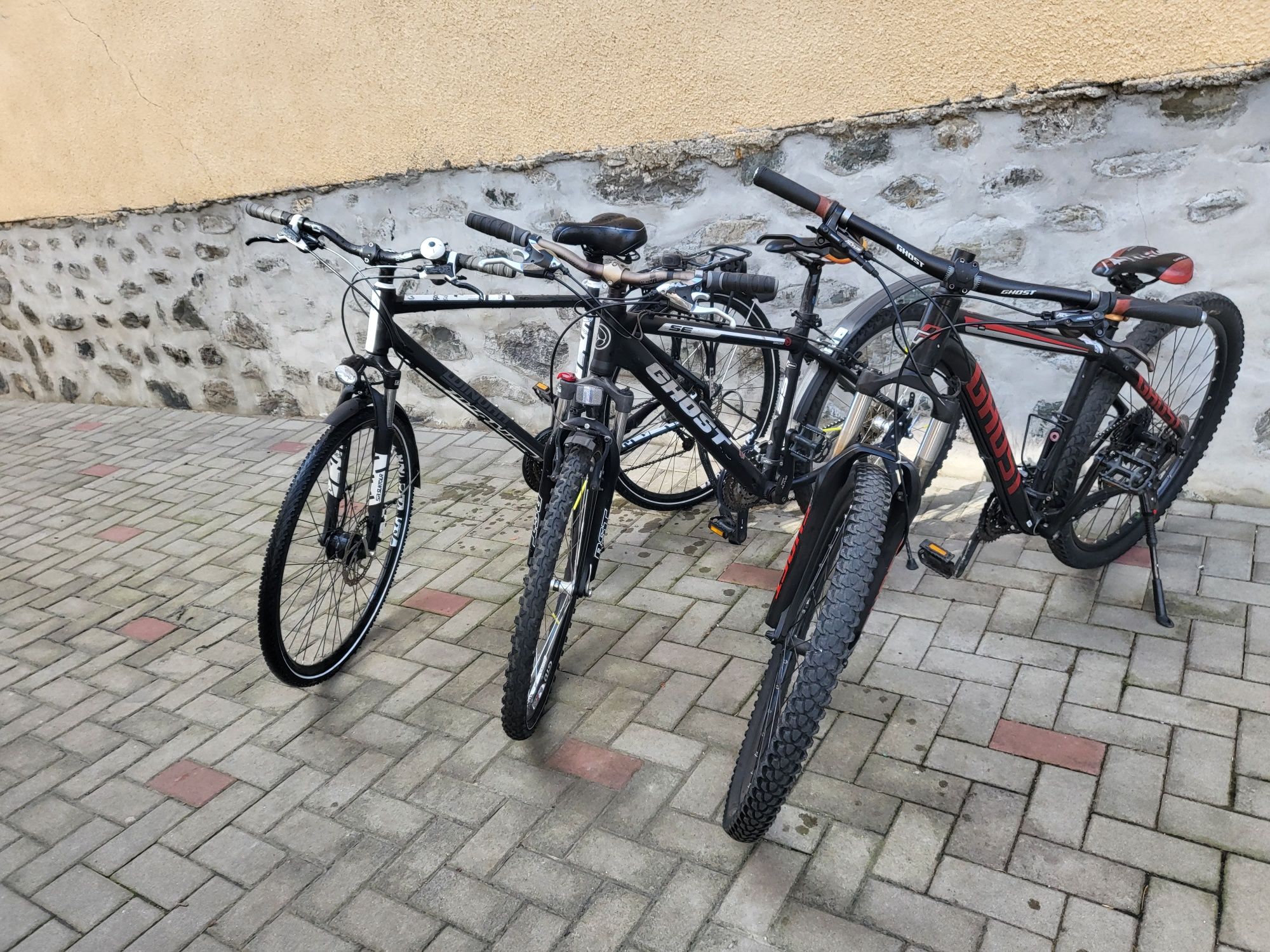 Biciclete Ghost , cu suspensie fața , dinam in butuc ,etc