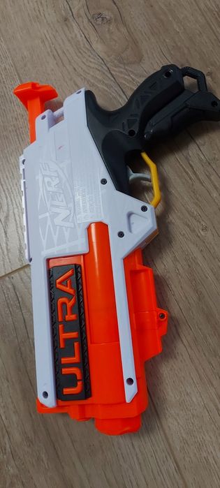 NERF ULTRA Blaster 4 ca nou