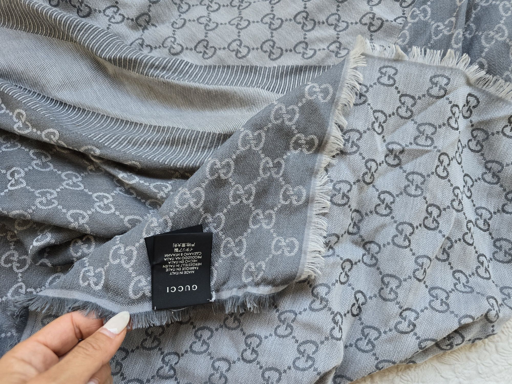 Оригинален шал Gucci