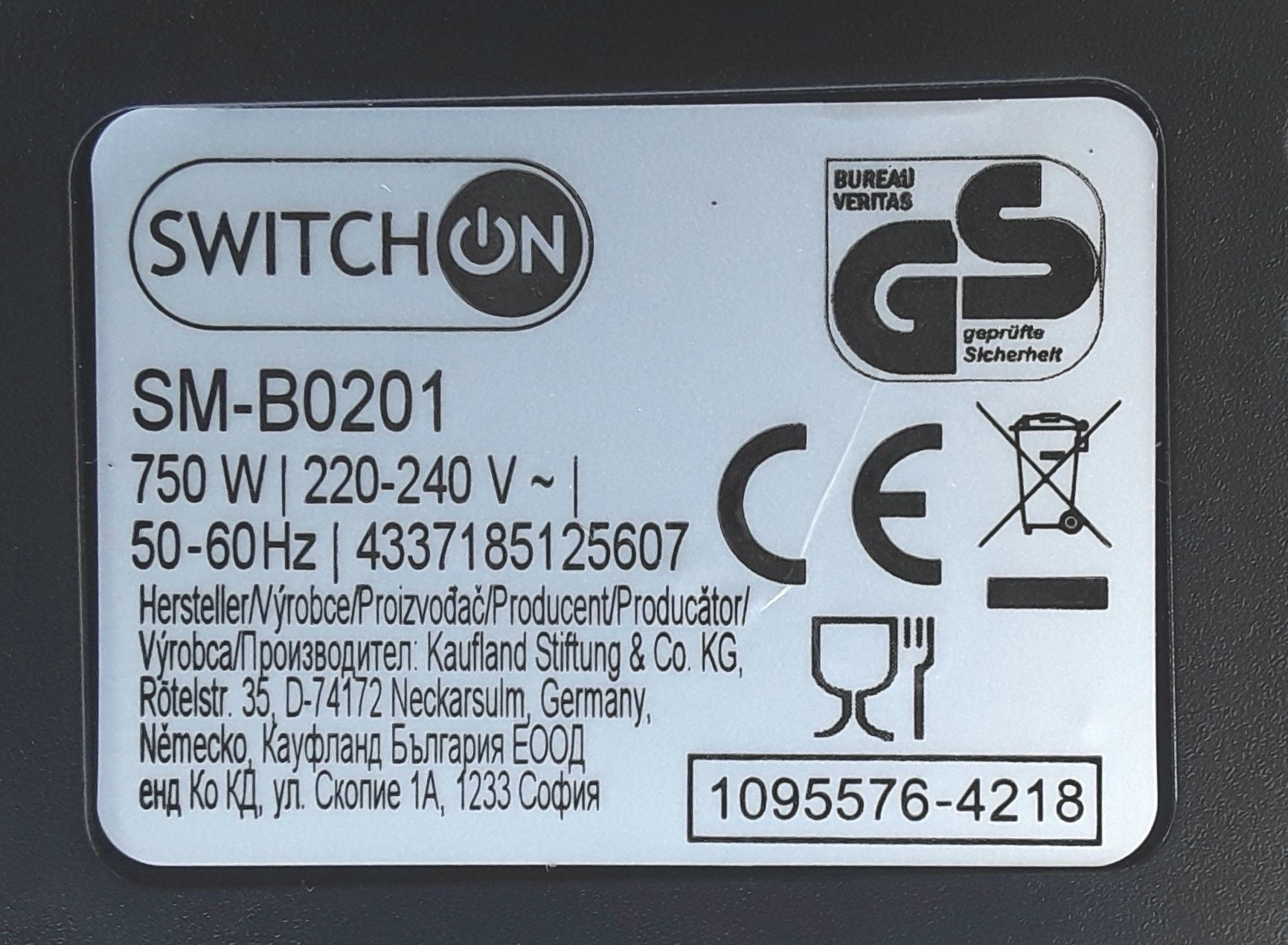 SANDWICH MAKER 3 in Switchon Germania 750 W NOU - 130 Lei