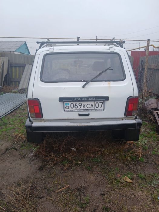 Продам нива ваз 21214