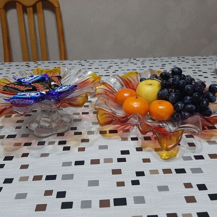 Фруктовница и конфетница