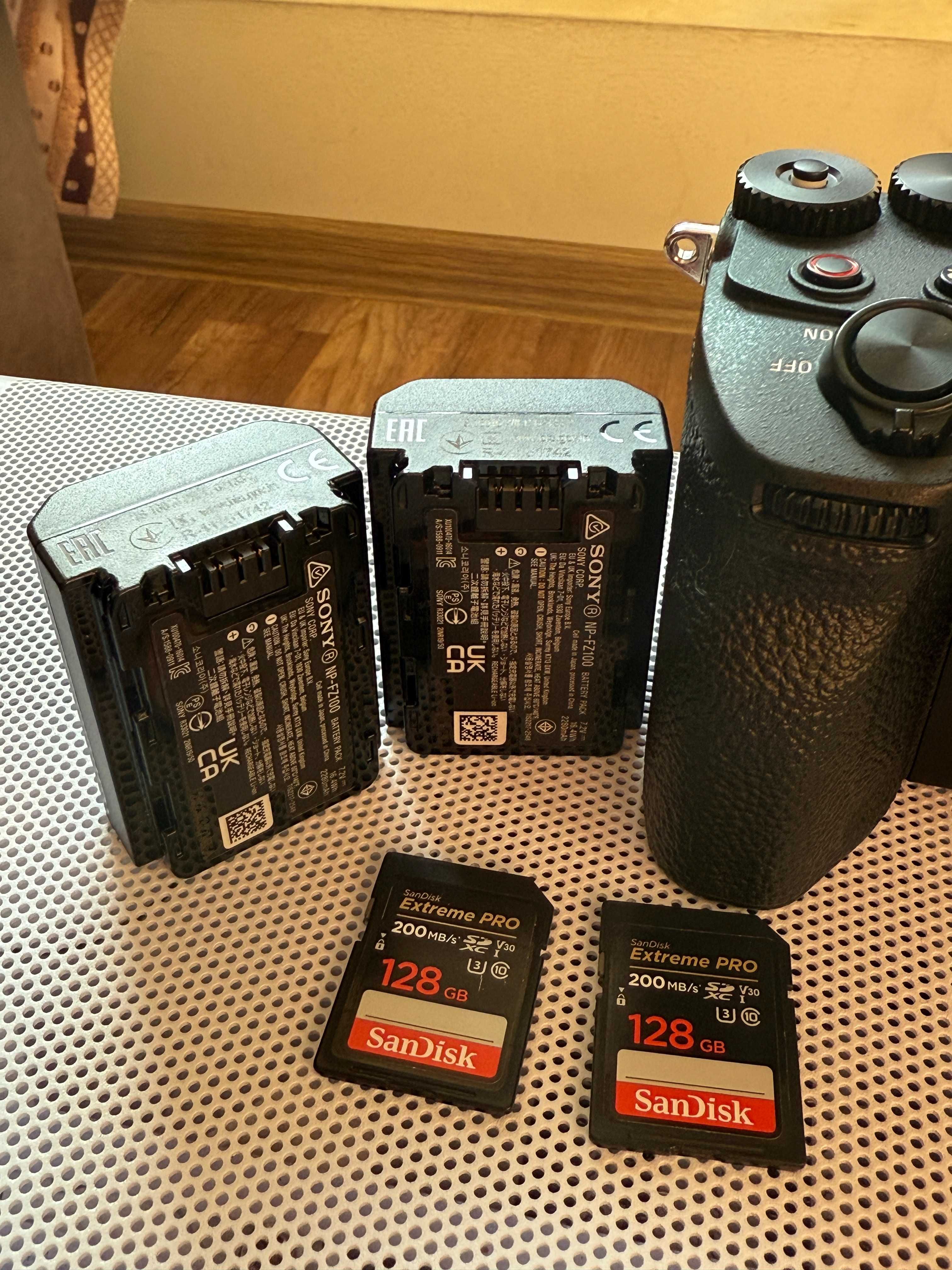 Фотоапарат Sony A7 IV - 1г. 6м. гаранция; 23 хил. кадъра