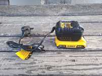 Incarcator +acumulator  Dewalt