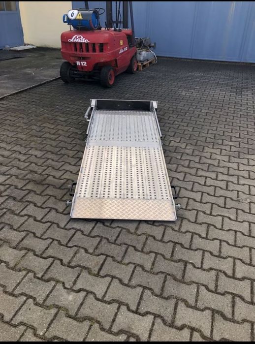 Rampa persoane cu dizabilitati