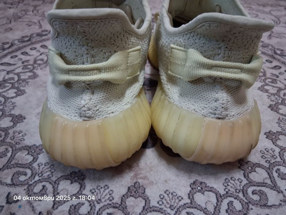 Adidas yezzy 350 v2 Cream номер 43 1/3 ( 27,5 см )