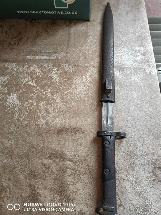 Baioneta militară veche, tip Mauser K98, Cu seria :CSZD. NEG. TEL