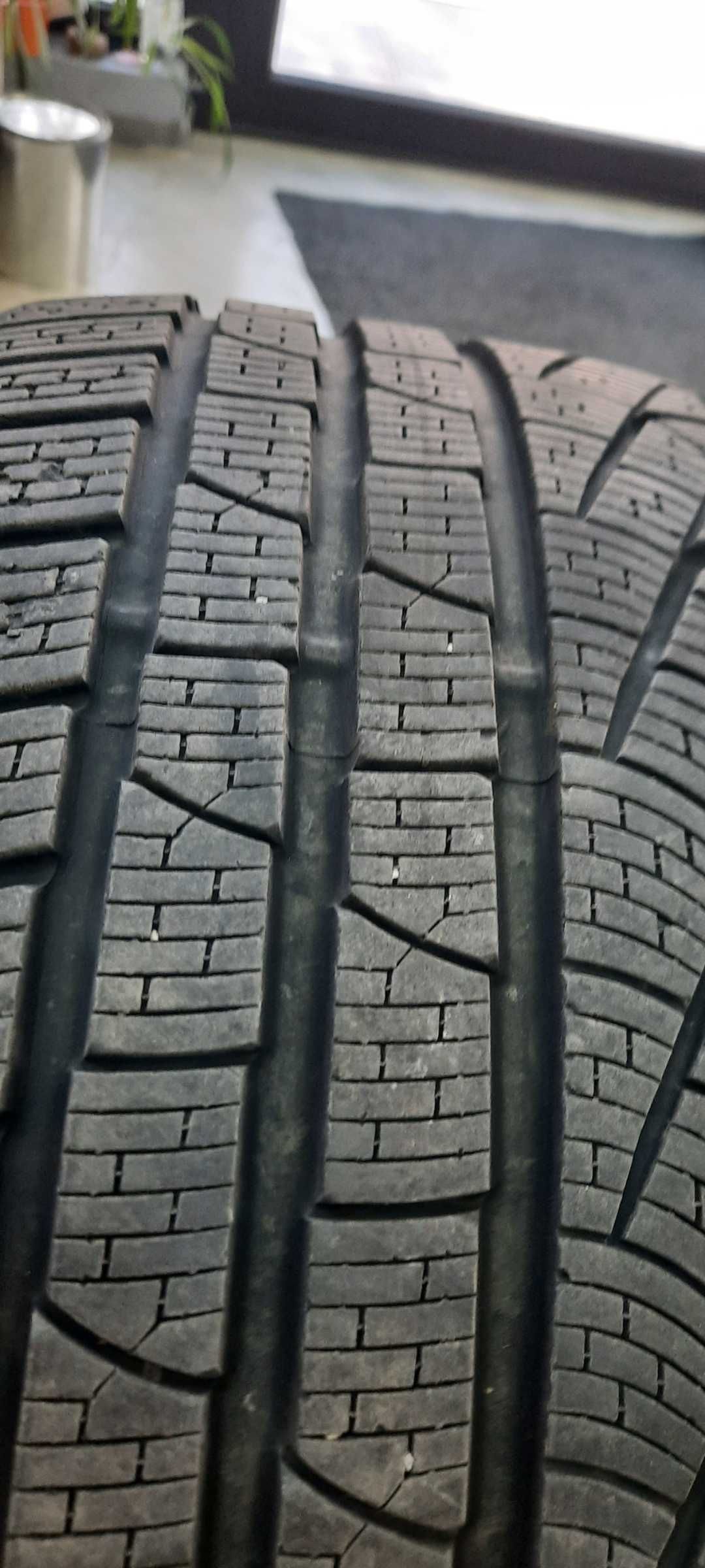 Гуми pirelli sottozero  255/35/19