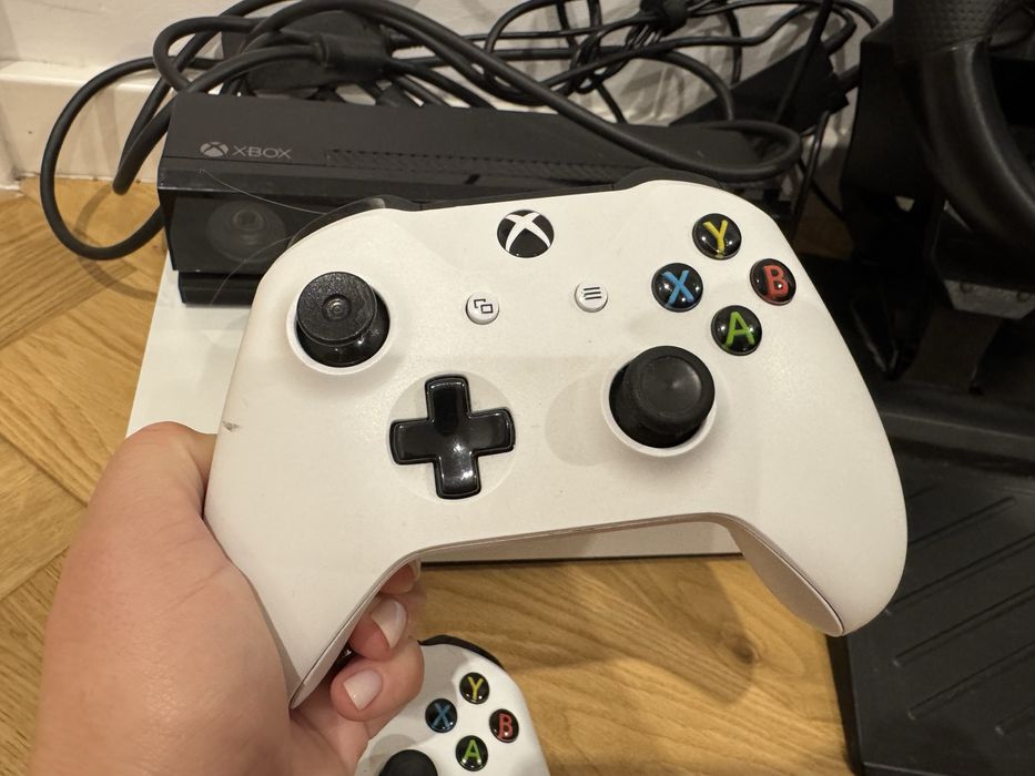 Xbox S one 1Tb+ kinect + volan