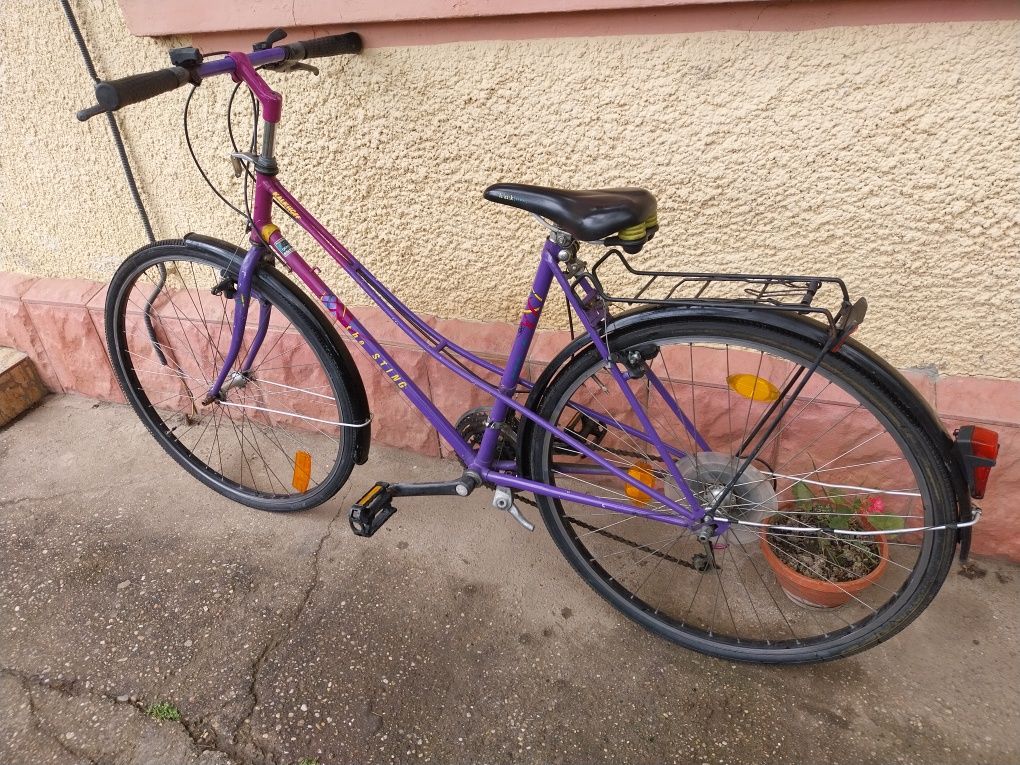 Bicicleta cu roti de 28 inch , in stare foarte buna