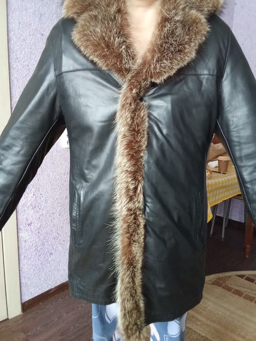 Кожаная натуральная дублёнка ,норковая шапка