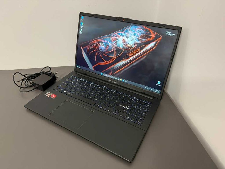 Laptop ASUS Vivobook GO 15, Ryzen 3 7320U, 8 GB RAM, SSD 512 (CA NOU)