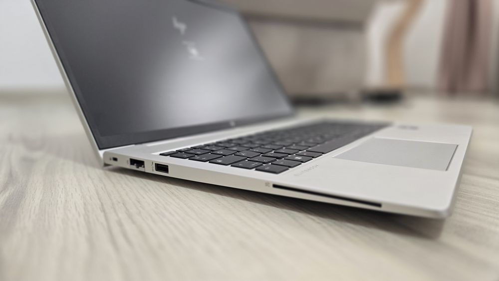 Laptop Elitebook 650 G10, i5gen13, 16Gb, 256Gb, 15,6Fhd, webcam