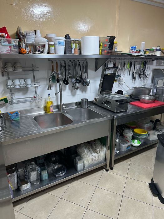 Afacere de vânzare  .Firmă catering și pizza in funcțiune