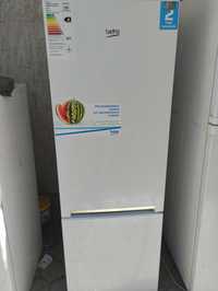 Продам холодильник  BEKO      ,       Samsung,состояние нормальное.