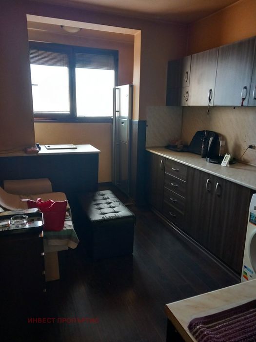 Продава се Двустаен апартамент в София, Толстой - 70 кв.м за 1785 €/кв.м - Снимка #2