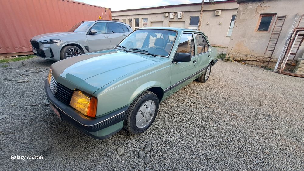 Opel Ascona 1.6 benzina