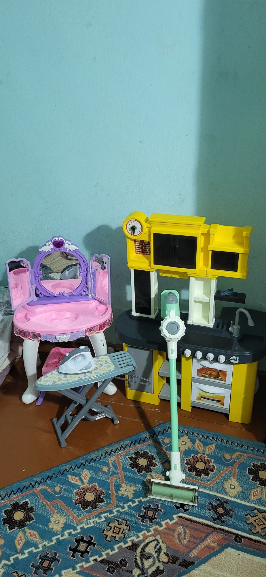 Продаются  игрушки  для  девочки