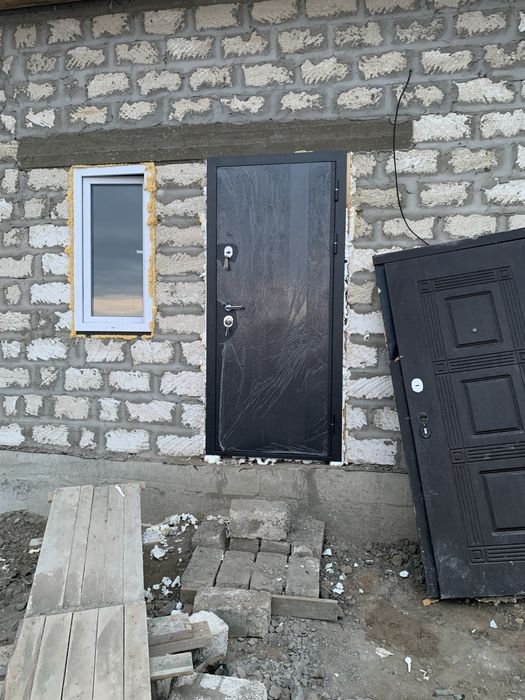 Продам. Двер наружний новый