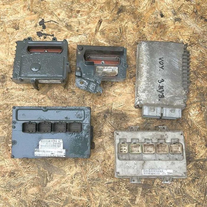 компьютеры (эбу)  Крайслер Вояджер 2,3,4куз  в наличии