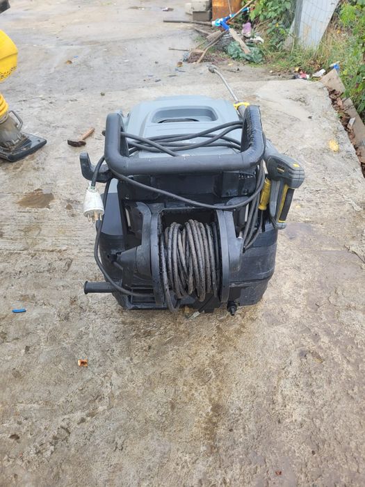 Vand KARCHER profesional