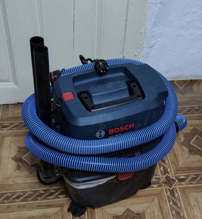 Aspirator profesioanal BOSCH GAS 15