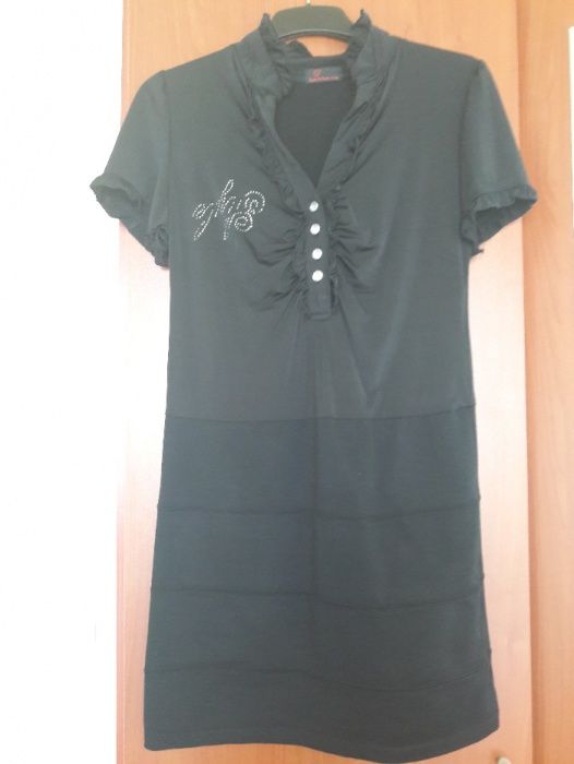 Rochie neagra + curea