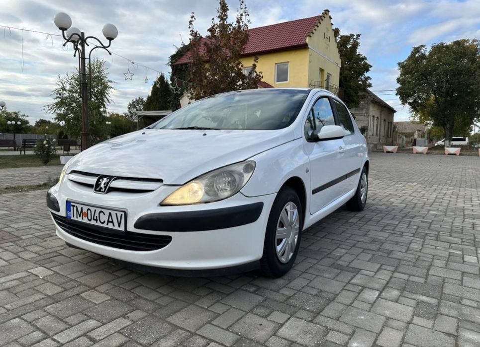 Vand sau schimb peugeot 307 1.6 benzina 2003