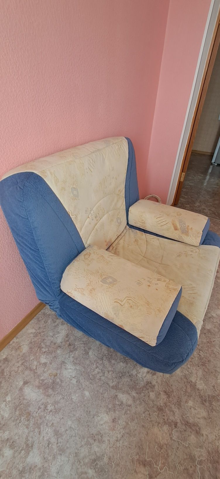кресло в хорошем состоянии