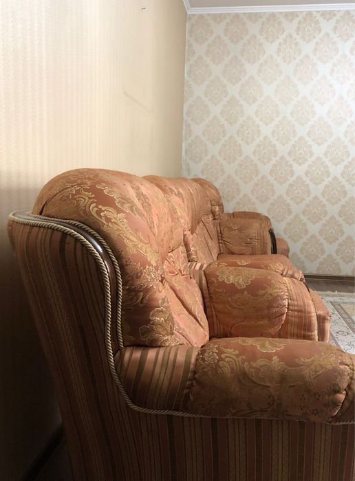 Диван и 2 кресла