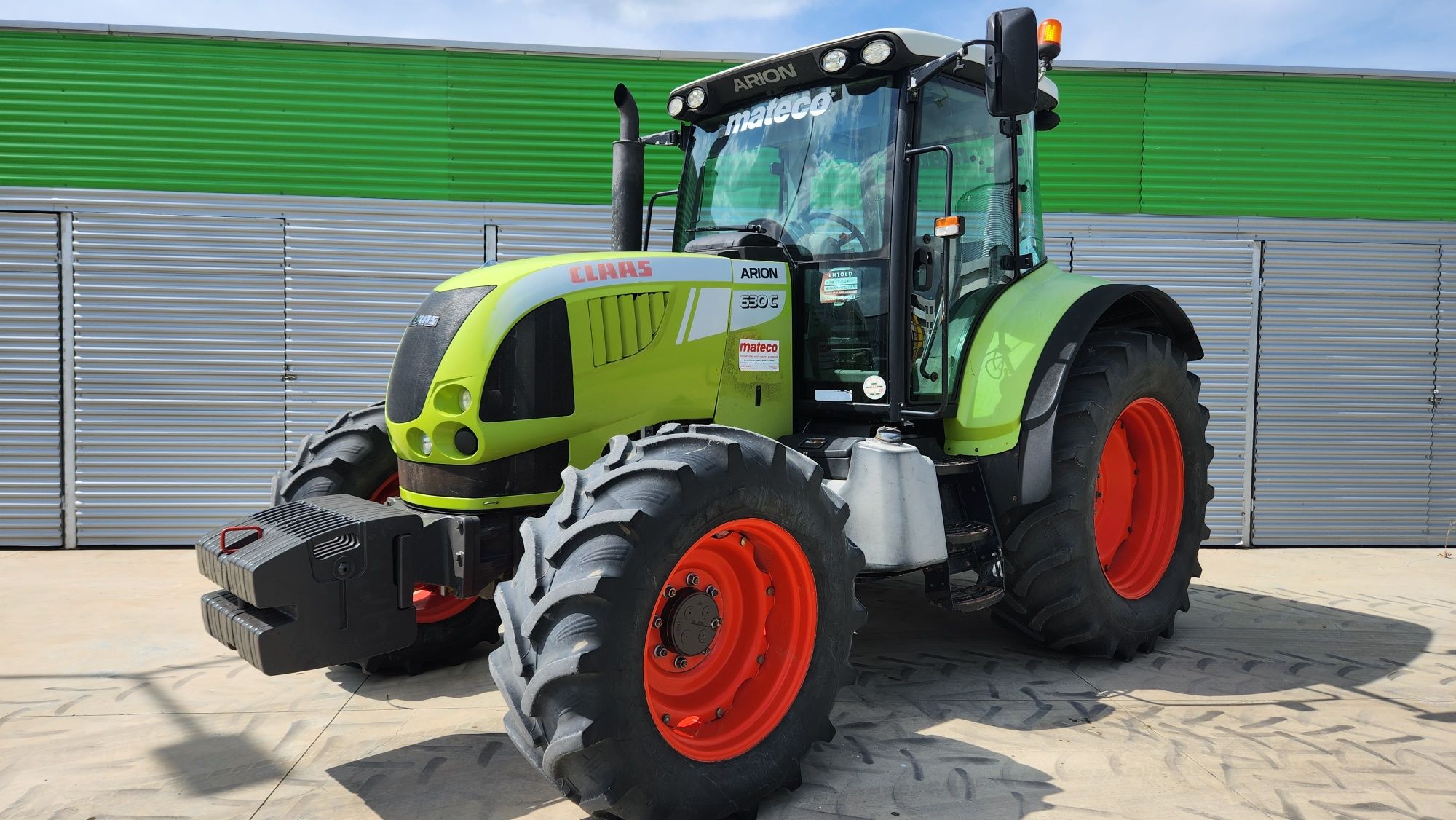 Vand Tractor Claas Arion 630