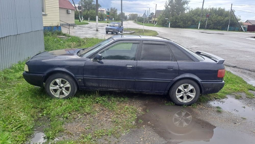 Продам машину Audi